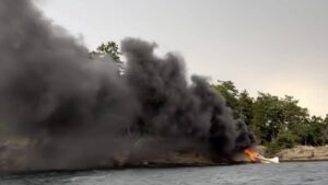 Multiple injured, 1 critically, after seaplane with 11 aboard crashes in Wash. state