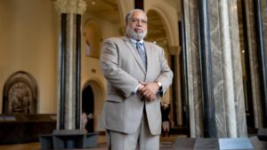 Smithsonian Secretary Lonnie Bunch resigns amid attacks from Trump administration